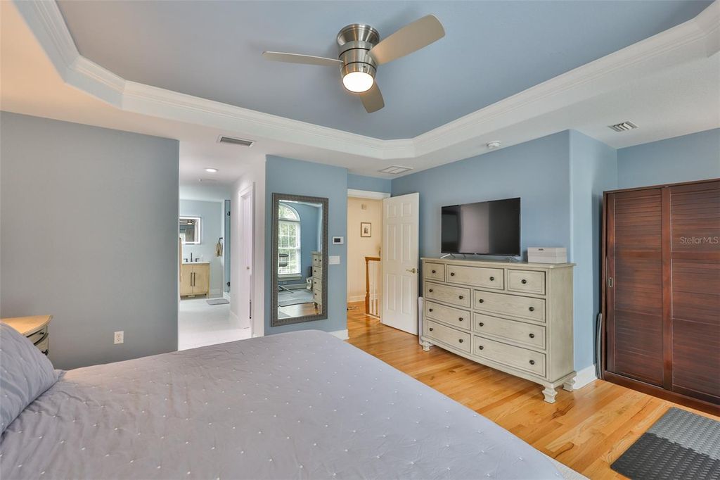 Image 24 of property listing at 3925 W VASCONIA STREET, Tampa, FL 33629