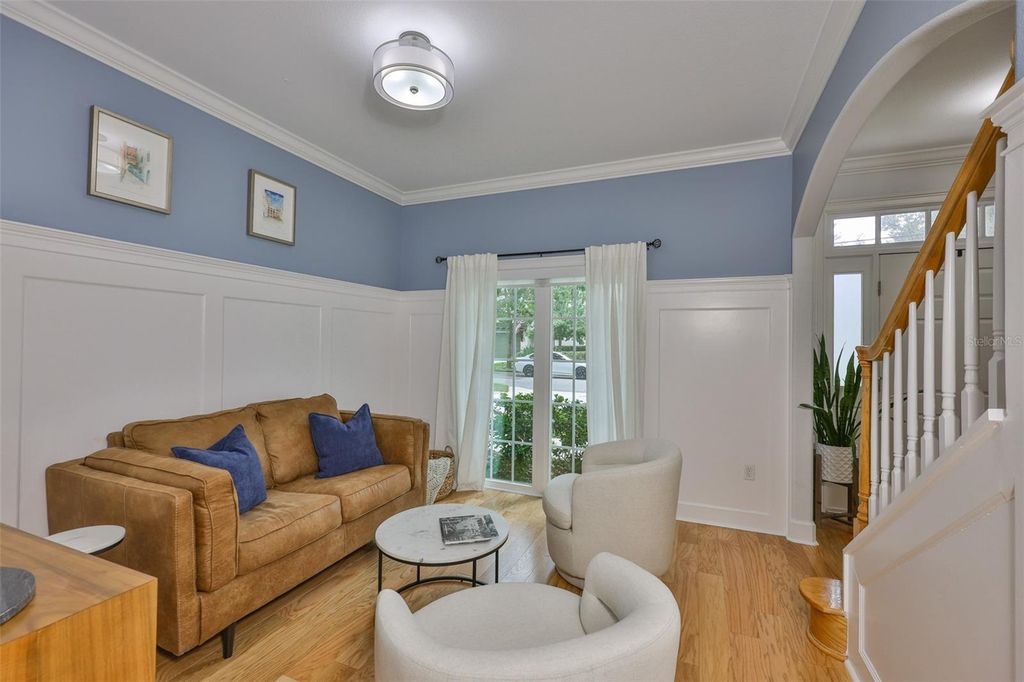 Image 4 of property listing at 3925 W VASCONIA STREET, Tampa, FL 33629