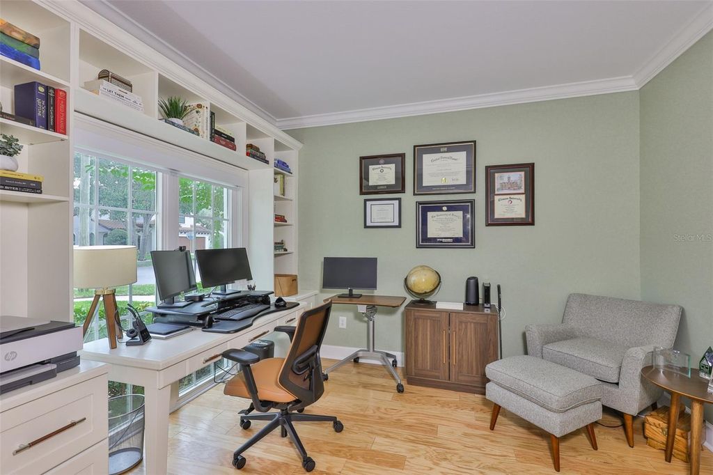 Image 5 of property listing at 3925 W VASCONIA STREET, Tampa, FL 33629