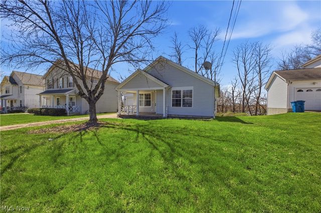 127 Blackburn Street, Campbell, OH 44405