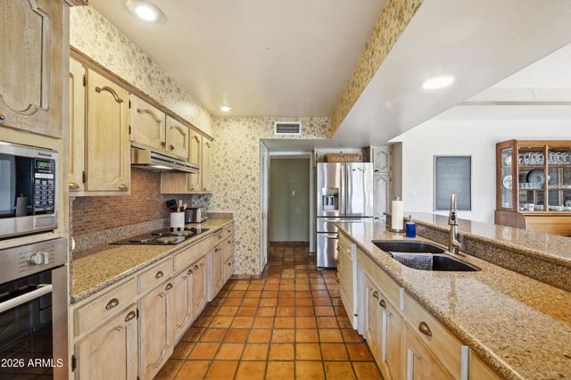 4630 E Charles Drive, Paradise Valley, AZ 85253