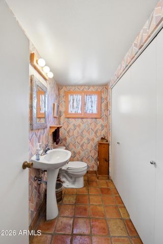 4630 E Charles Drive, Paradise Valley, AZ 85253