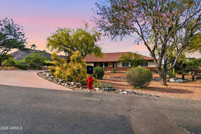 4630 E Charles Drive, Paradise Valley, AZ 85253
