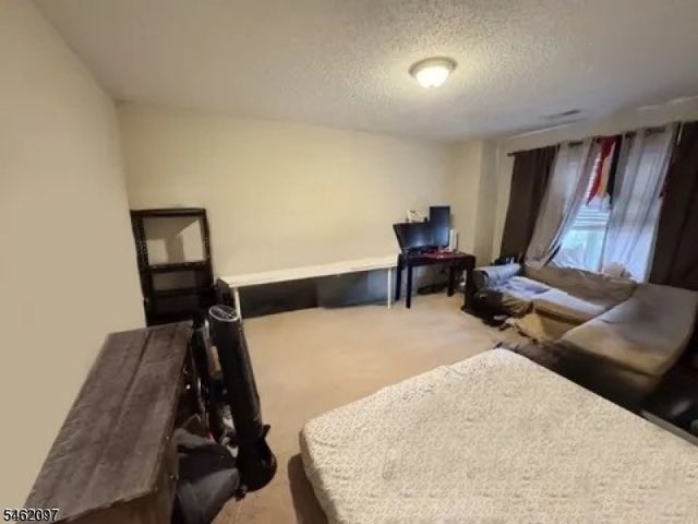 8619 Brittany Dr, Wayne Twp., NJ 07470