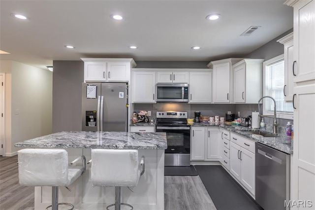 1201 Yosemite, Sikeston, MO 63801