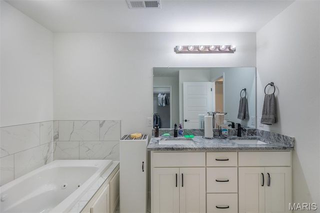 1201 Yosemite, Sikeston, MO 63801