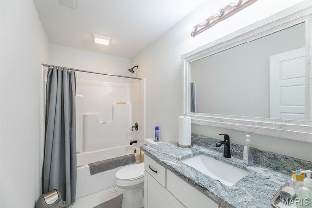 1201 Yosemite, Sikeston, MO 63801