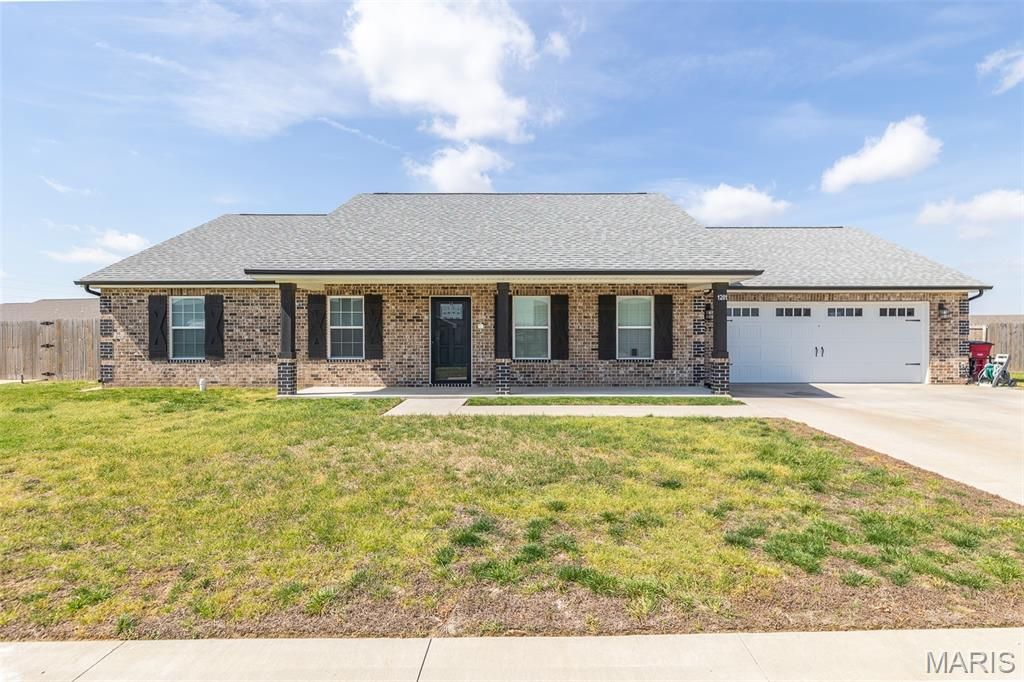 1201 Yosemite, Sikeston, MO 63801