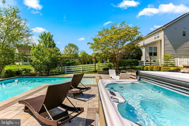 2435 MACALLISTER LN, Gambrills, MD 21054