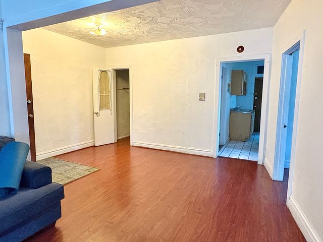 6103 S Ingleside Avenue 1, Chicago, IL 60637