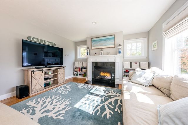 137 Falmouth Sandwich Rd, Mashpee, MA 02649