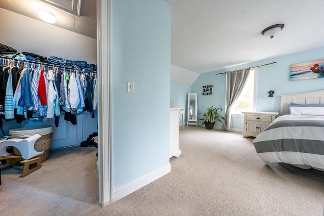 137 Falmouth Sandwich Rd, Mashpee, MA 02649