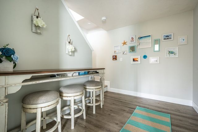 137 Falmouth Sandwich Rd, Mashpee, MA 02649