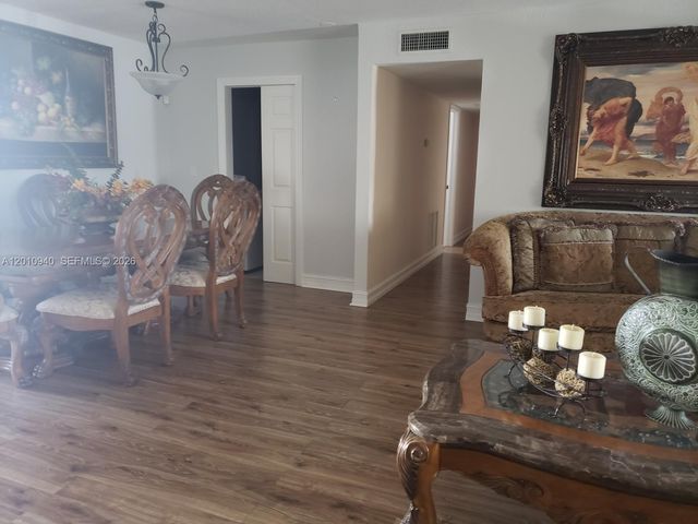 19301 NW 50th Ave, Miami Gardens, FL 33055