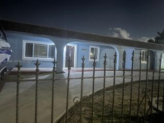 19301 NW 50th Ave, Miami Gardens, FL 33055