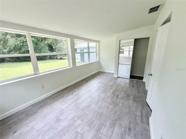 1986 AVENUE F, Winter Haven, FL 33880