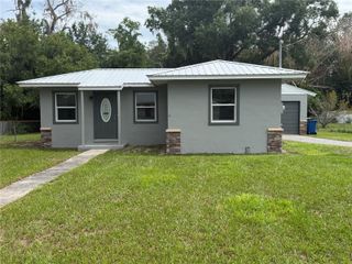 1986 AVENUE F, Winter Haven, FL 33880