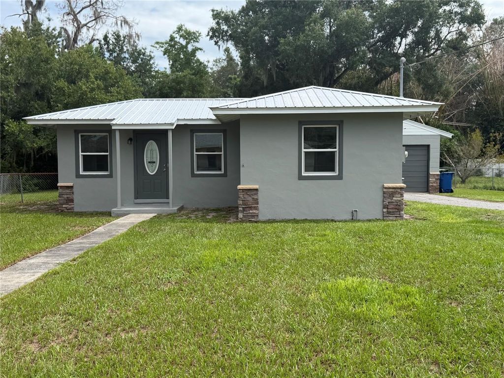 1986 AVENUE F, Winter Haven, FL 33880