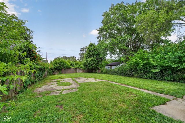 3906 N Tacoma Avenue, Indianapolis, IN 46205