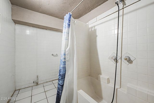 6435 S 5TH Avenue, Phoenix, AZ 85041