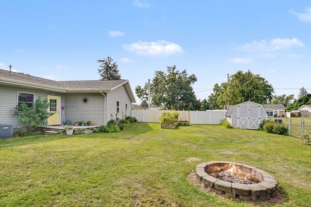 12996 Bayview Drive, Schoolcraft Twp, MI 49097