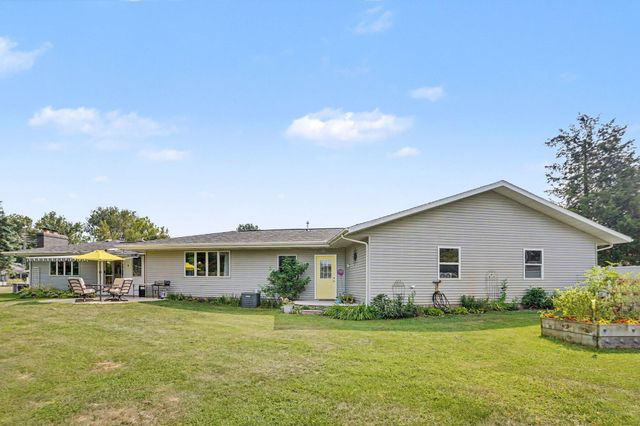 12996 Bayview Drive, Schoolcraft Twp, MI 49097