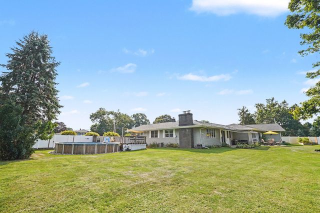 12996 Bayview Drive, Schoolcraft Twp, MI 49097