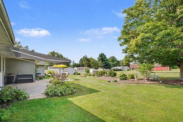 12996 Bayview Drive, Schoolcraft Twp, MI 49097