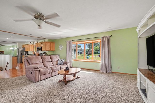 12996 Bayview Drive, Schoolcraft Twp, MI 49097