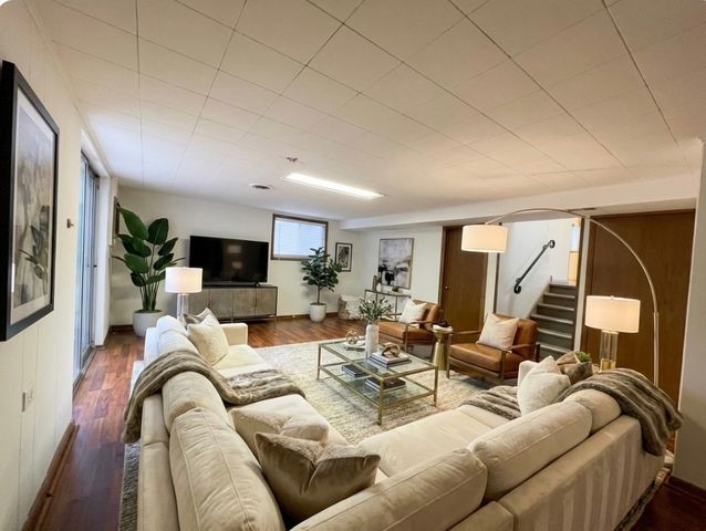 15635 Minerva Avenue, Dolton, IL 60419