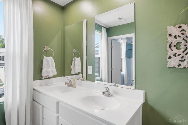 219 Rivers Breeze Court, New Richmond, OH 45157