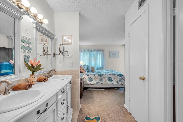 12200 VONN ROAD 2206, Largo, FL 33774