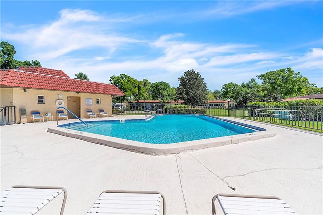 12200 VONN ROAD 2206, Largo, FL 33774