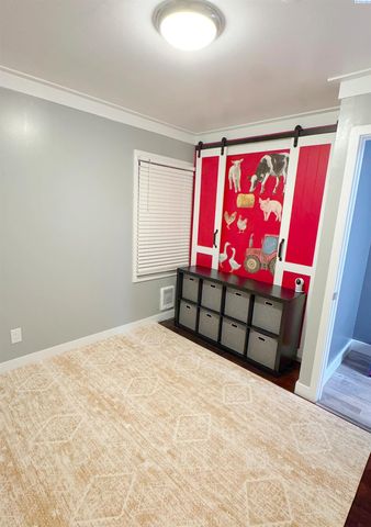 1262 N Perry Loop, Kennewick, WA 99336