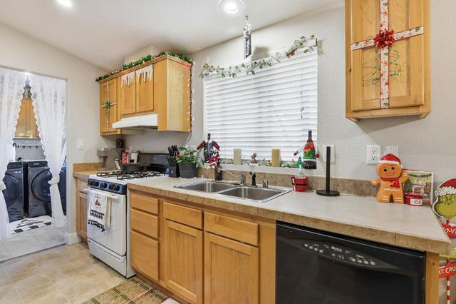 1160 Pleasant Valley Rd, Diamond Springs, CA 95619