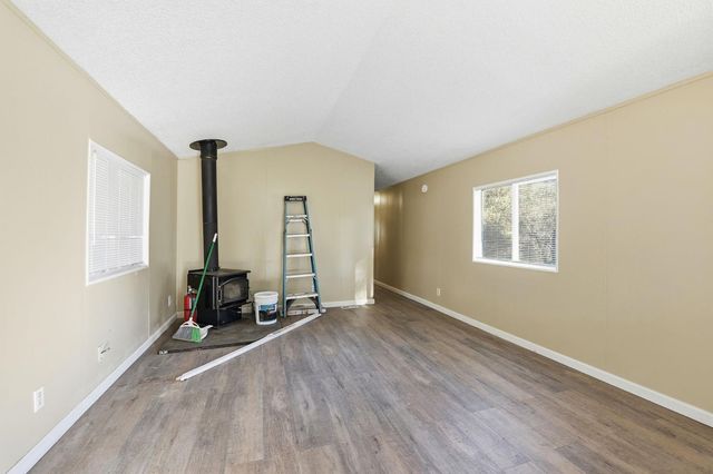 1160 Pleasant Valley Rd, Diamond Springs, CA 95619