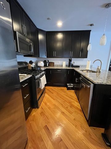 563 Broadway 302, Somerville, MA 02144