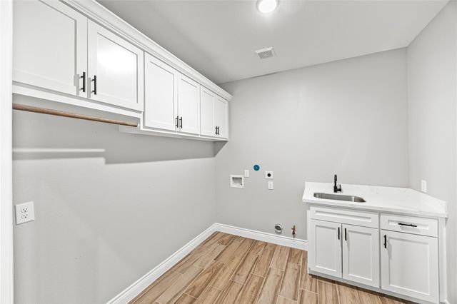 513 Oleander Street, Prairie View, TX 77484
