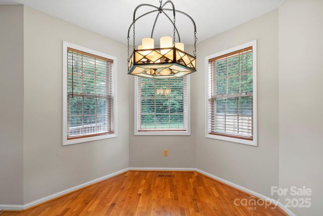 5473 Twelve Oak Lane, Conover, NC 28613