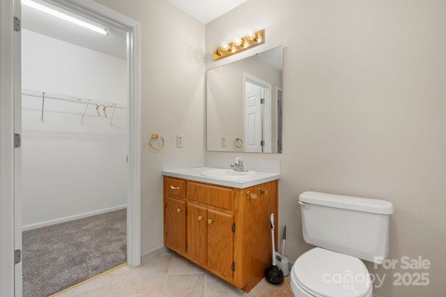 5473 Twelve Oak Lane, Conover, NC 28613
