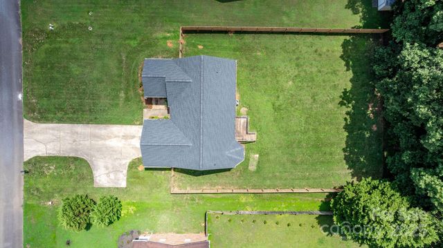 5473 Twelve Oak Lane, Conover, NC 28613