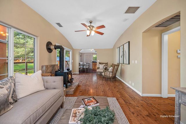 18707 Applegate Rd, Applegate, CA 95703