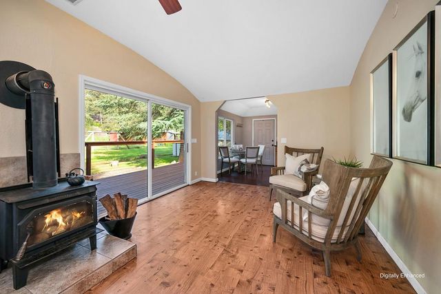 18707 Applegate Rd, Applegate, CA 95703