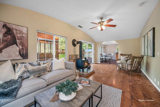 18707 Applegate Rd, Applegate, CA 95703