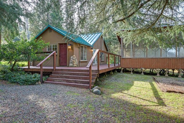 18707 Applegate Rd, Applegate, CA 95703