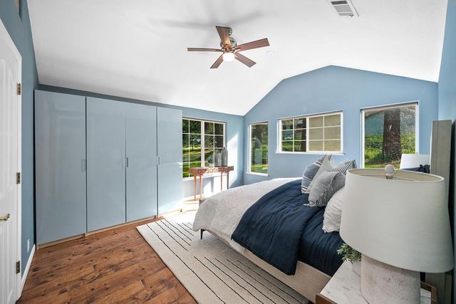 18707 Applegate Rd, Applegate, CA 95703