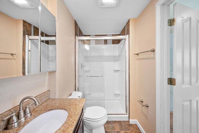 18707 Applegate Rd, Applegate, CA 95703