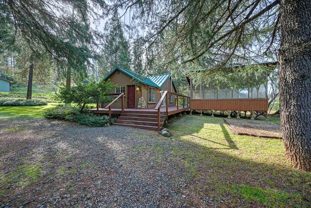 18707 Applegate Rd, Applegate, CA 95703