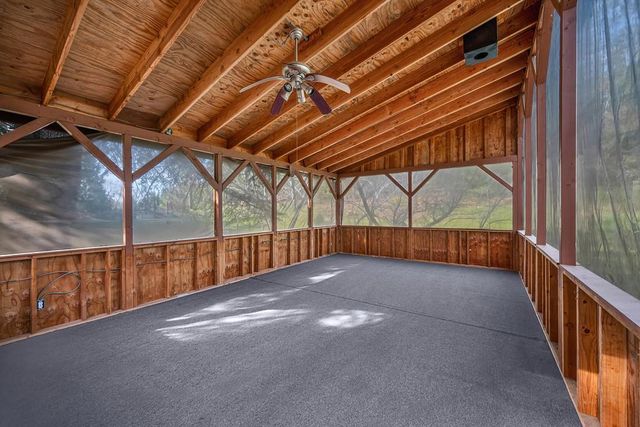 18707 Applegate Rd, Applegate, CA 95703