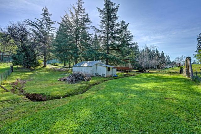 18707 Applegate Rd, Applegate, CA 95703